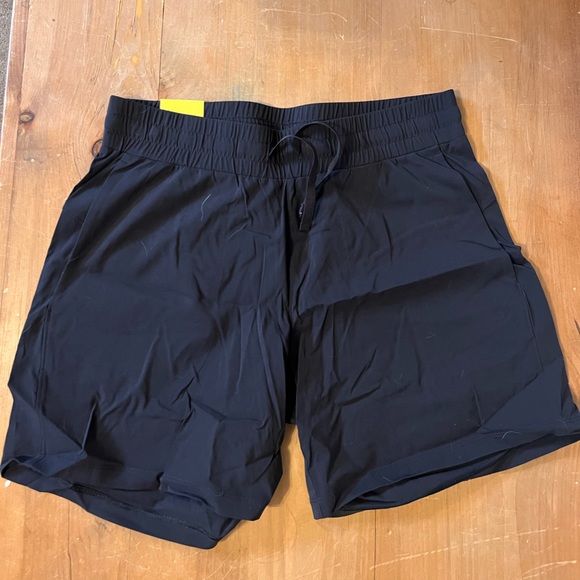 Women’s golf apparel bundle - Picture 2 of 16